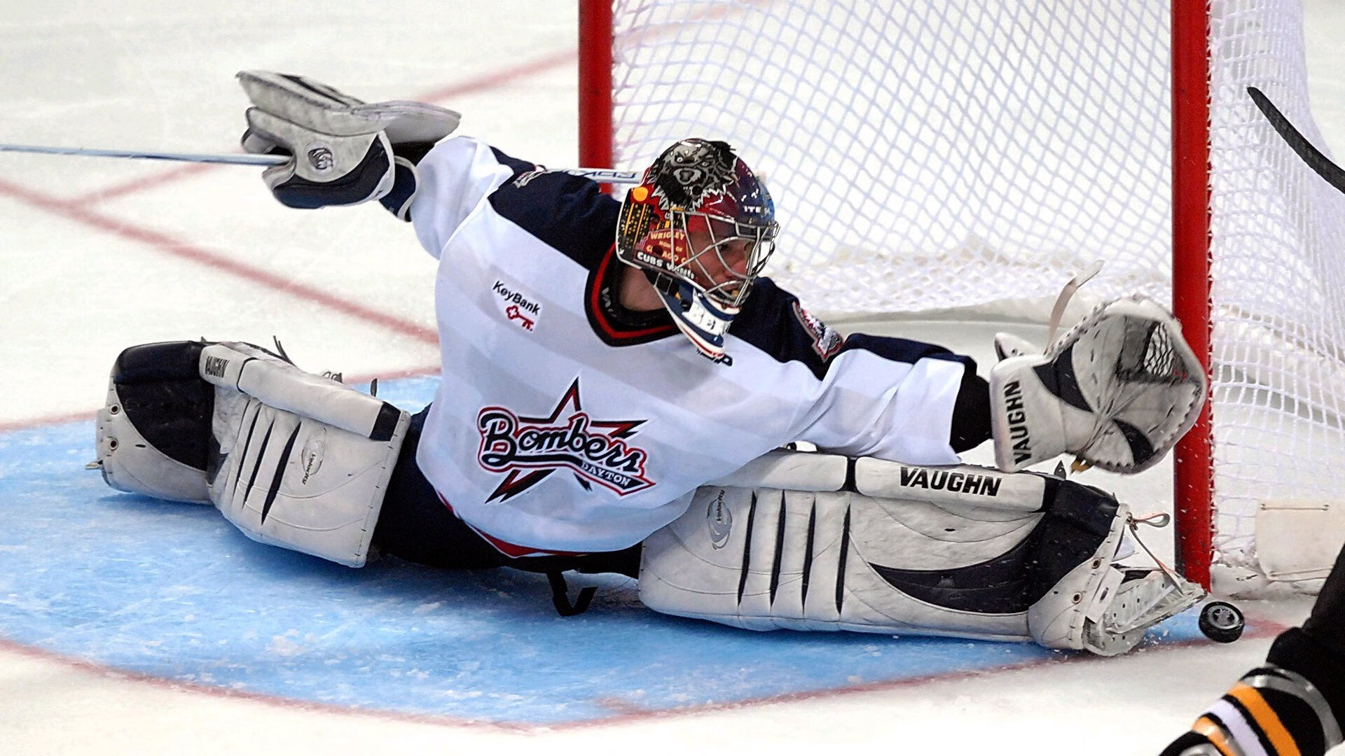 开云体育全站-西甲门神神级扑救,精彩演绎逆境中的守护神,意甲门神